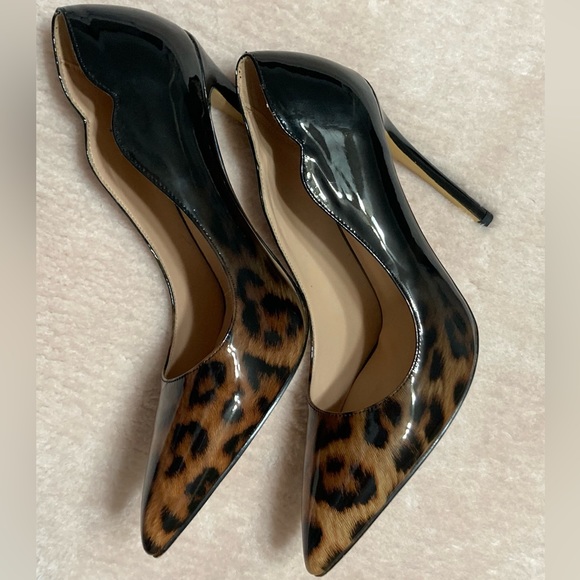KMEIOO black and cheetah heels. - Picture 2 of 7